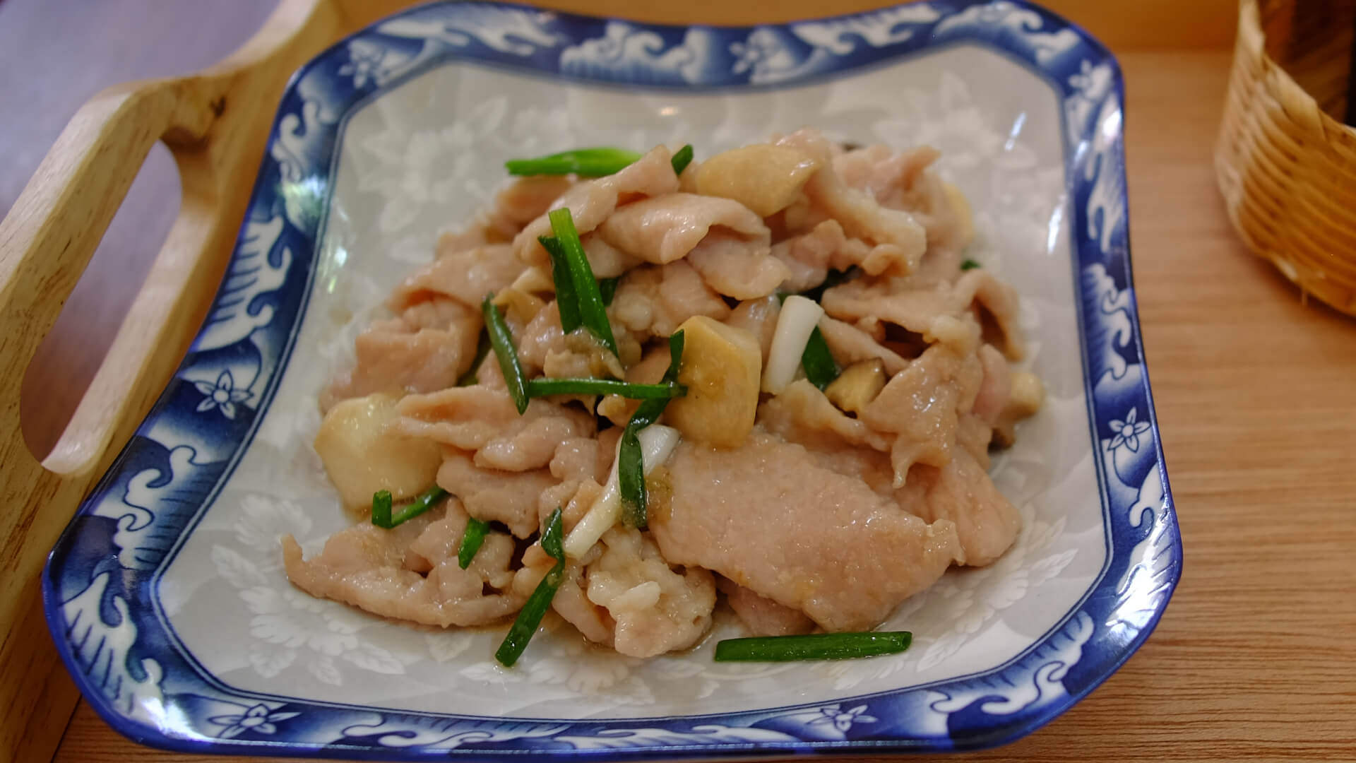 Stir-fried Pork/Chicken with Sesame Oil