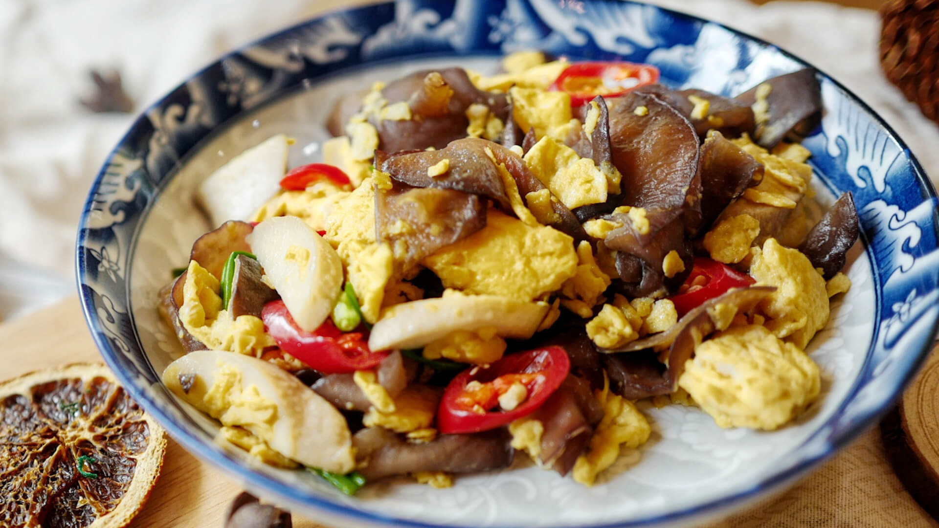Stir-fried Mushrooms and Scrambled Eggs
